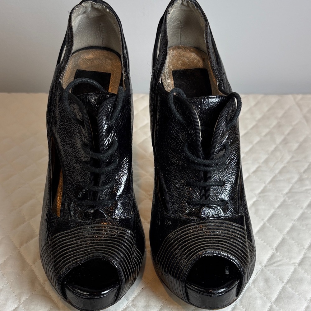 Black Oxford Style Lace up Peep-Toe Platform Leather Heels Made in Italy. Size 6 - Picture 2 of 12